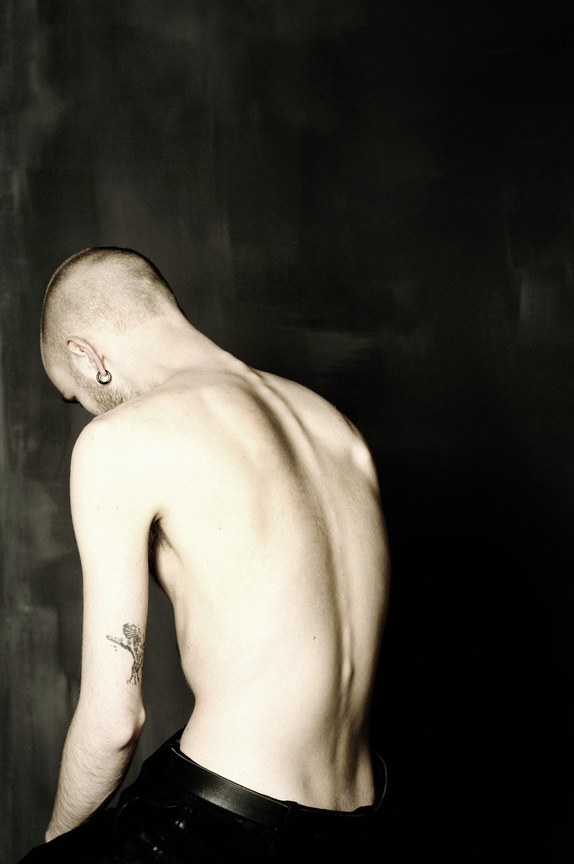 MUTED BELIEFS, carbon transfer on cardboard, 210x300cm